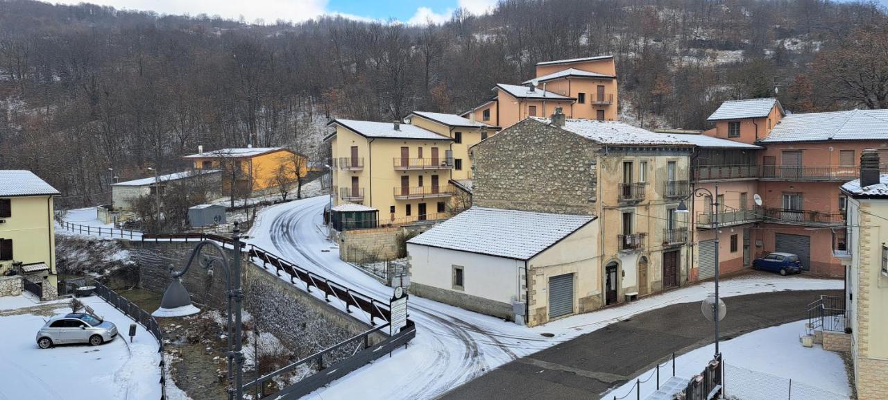 Апартаменти Casa Nonna Teresinella Ateleta Екстер'єр фото
